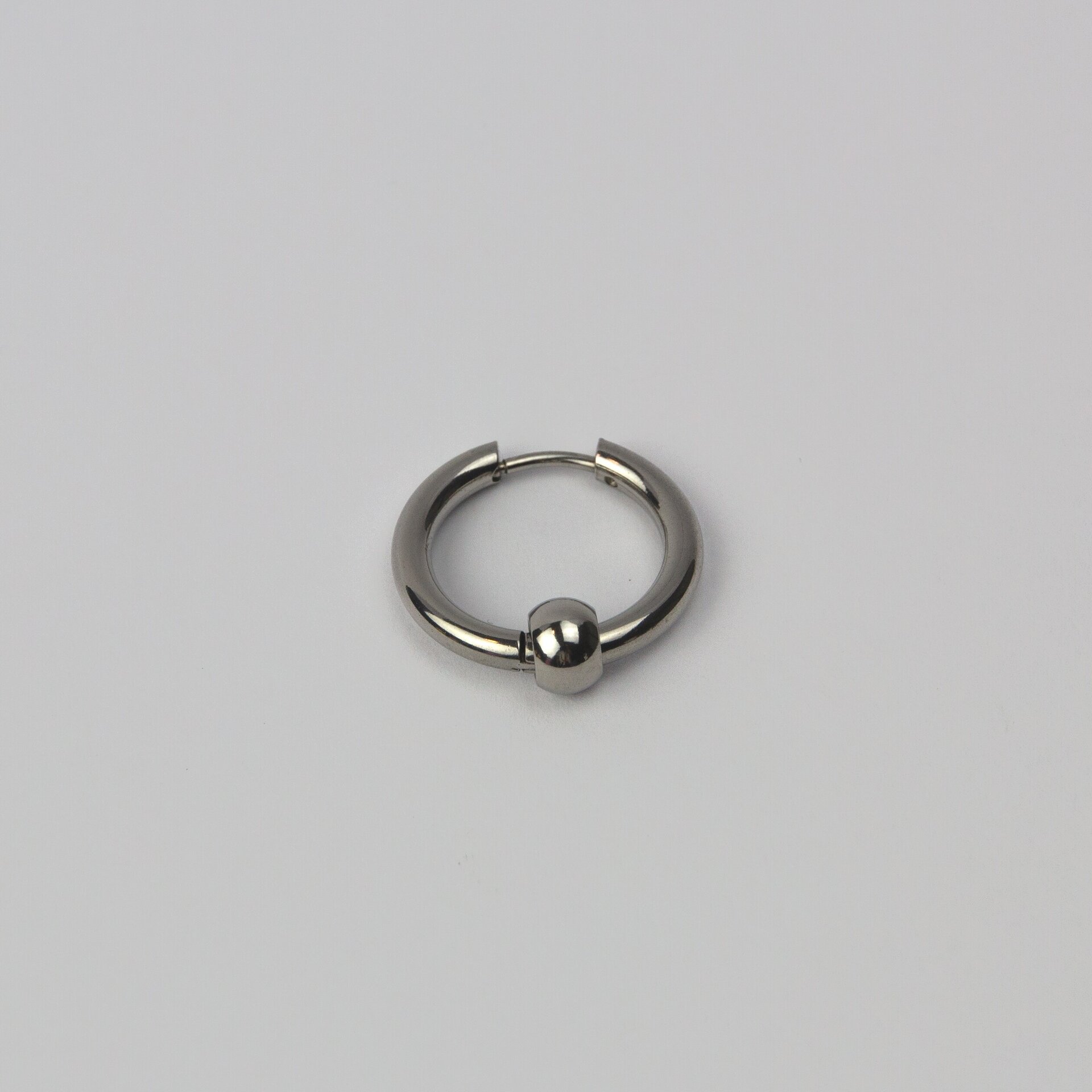 Piercing circular con bola - 2