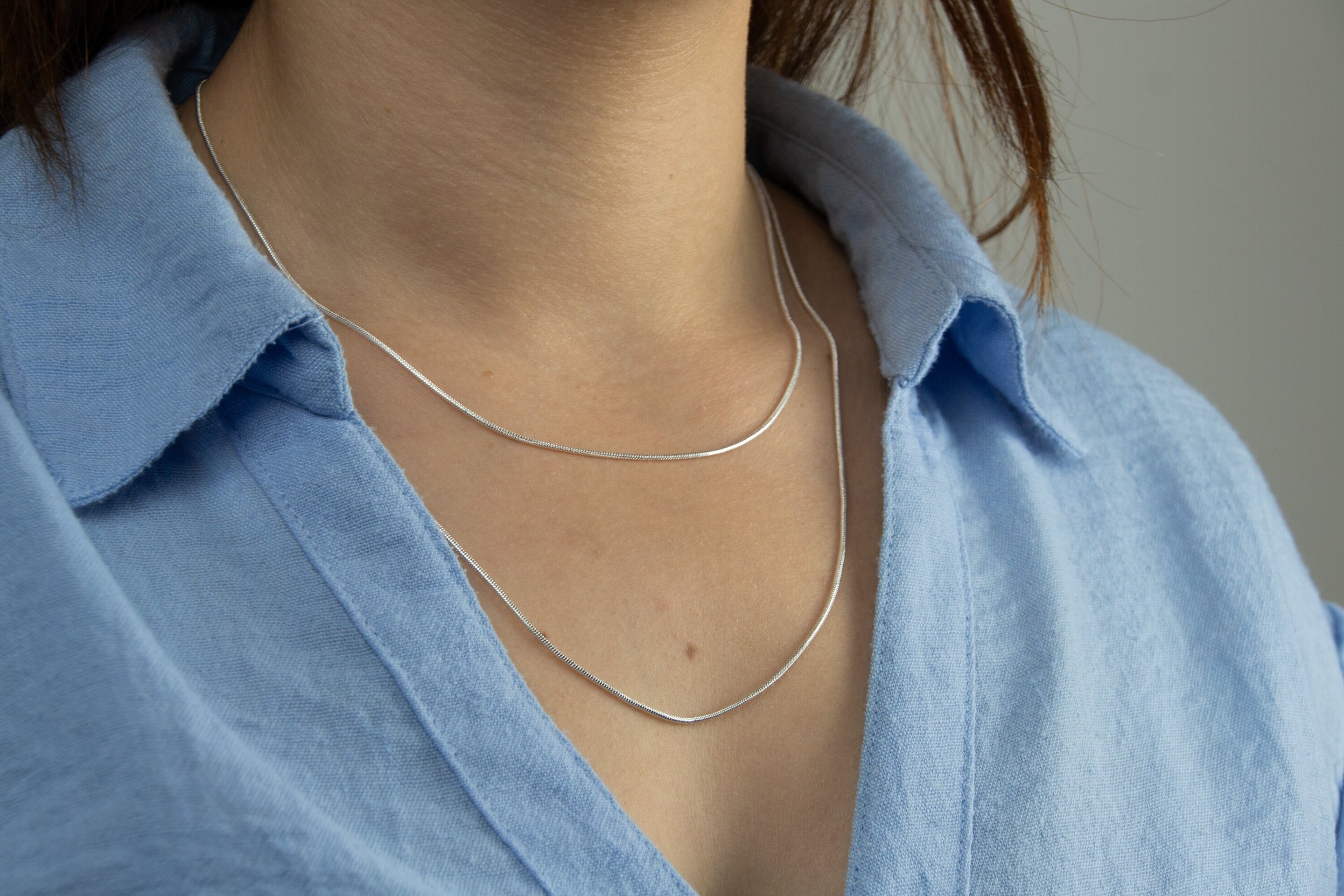 Colgante minimalista de doble cadena - 4