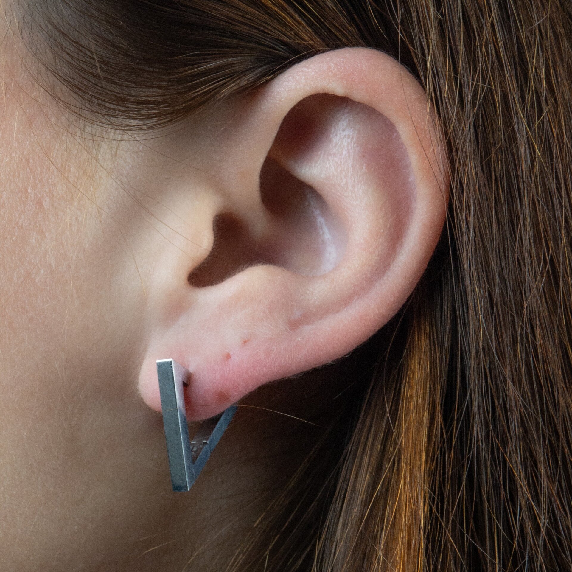 Piercing triangular - 7