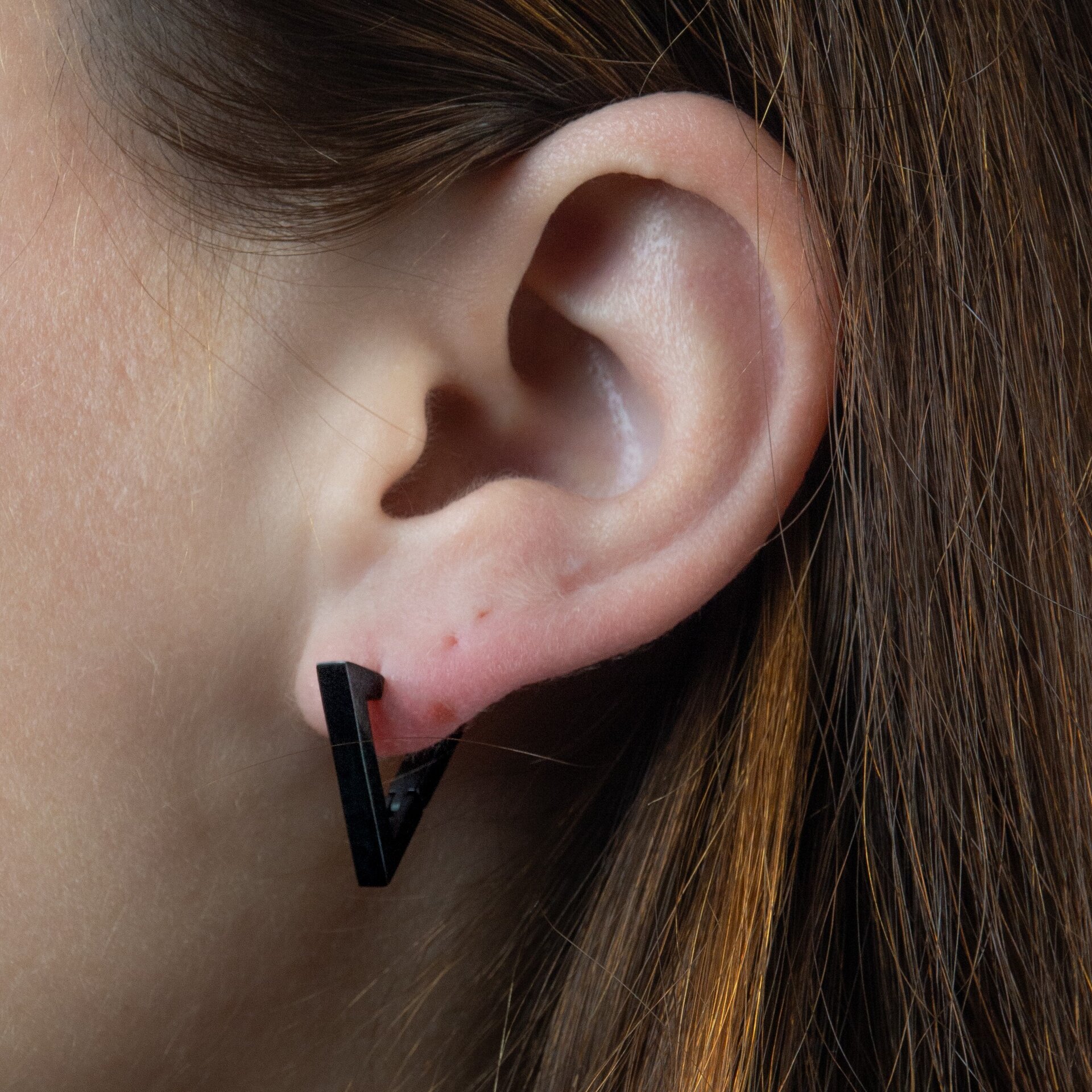 Piercing triangular - 9